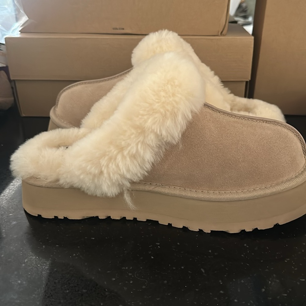UGG Women's Disquette Slippers - Picture 5 of 6